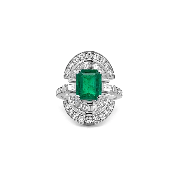 Goldring mit Smaragd und Diamanten
