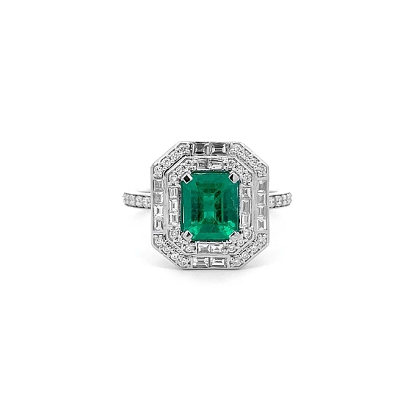 Goldring mit Smaragd und Diamanten