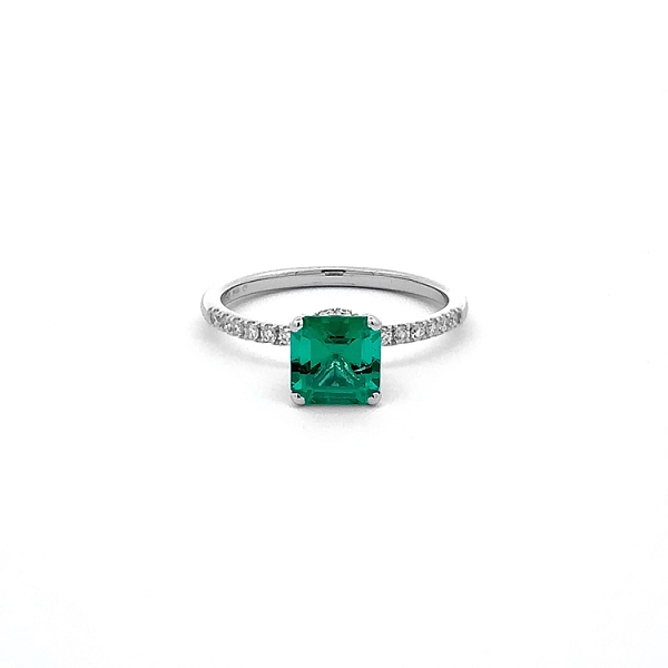 Goldring mit Smaragd und Diamanten