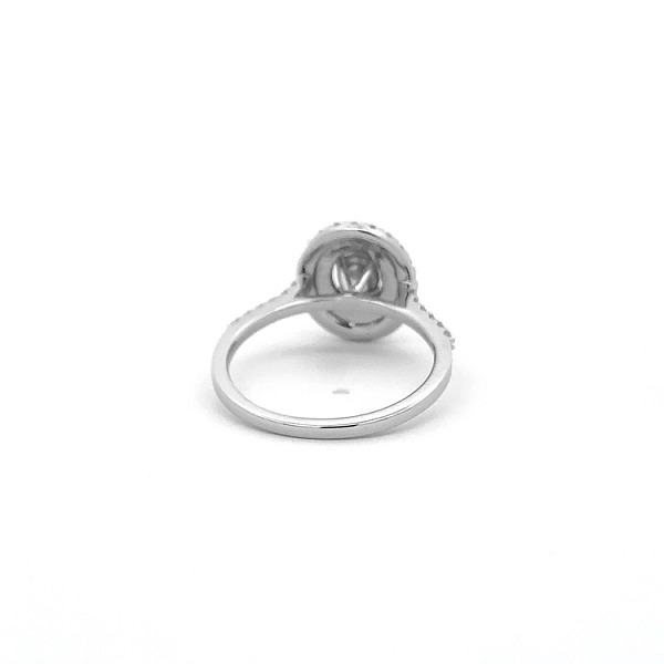 Goldring mit Diamanten