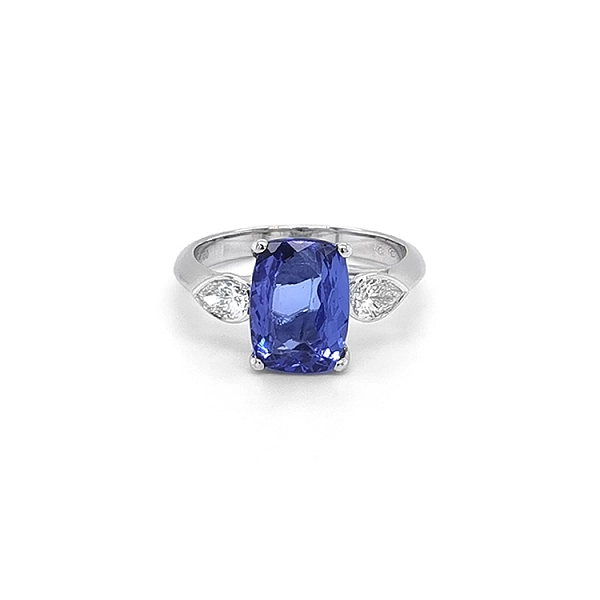 Goldring mit Tansanit und Diamanten