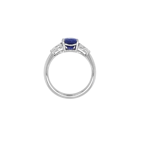 Goldring mit Tansanit und Diamanten