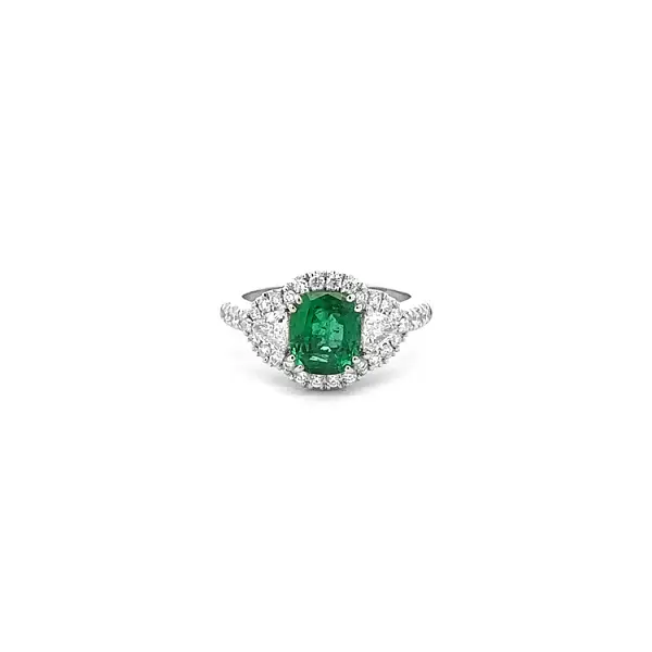 Goldring mit Smaragd und Diamanten