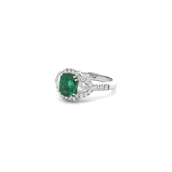 Goldring mit Smaragd und Diamanten