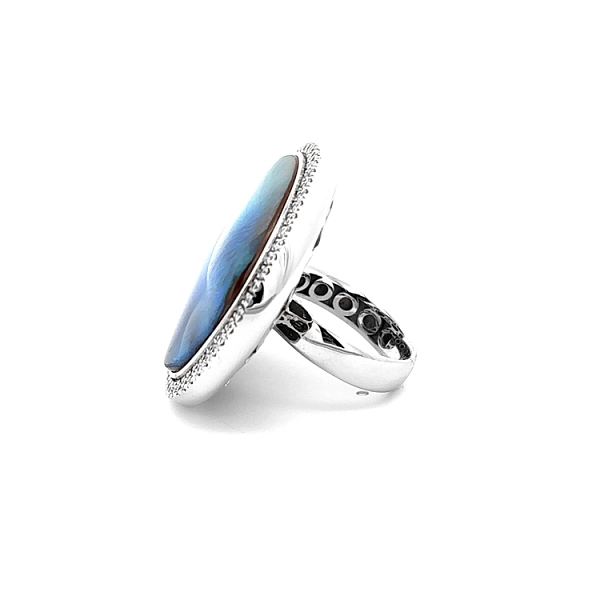 Diamantring mit natürlichem Opal