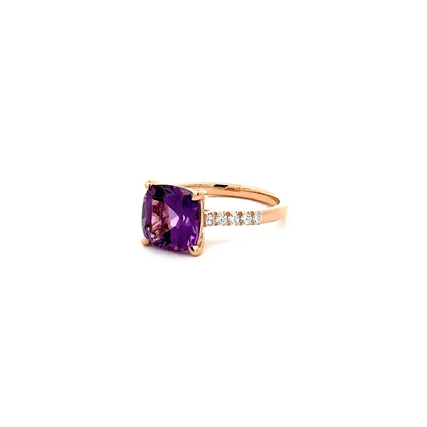 Goldring Amethyst und Diamanten