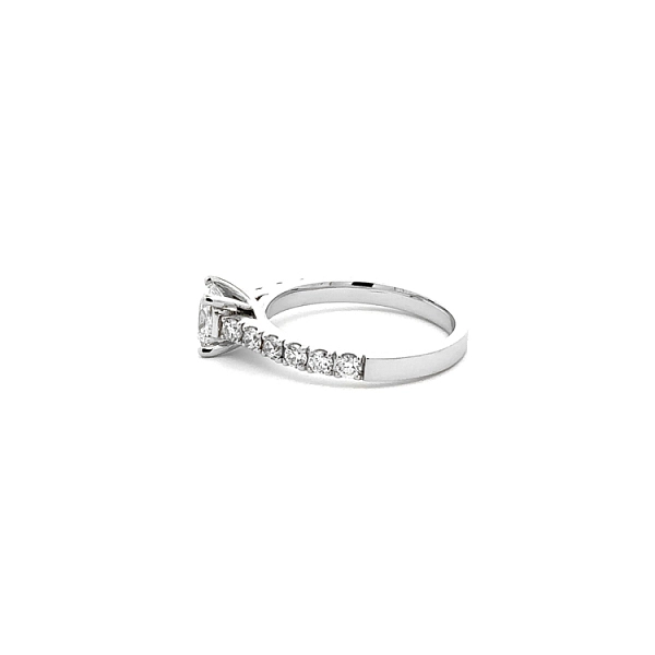Gold Verlobungsring Diamanten