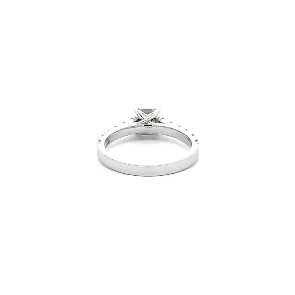 Gold Verlobungsring Diamanten