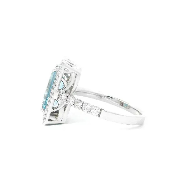 Harmonie aus Aquamarin und Diamanten in luxuriösem Weißgold