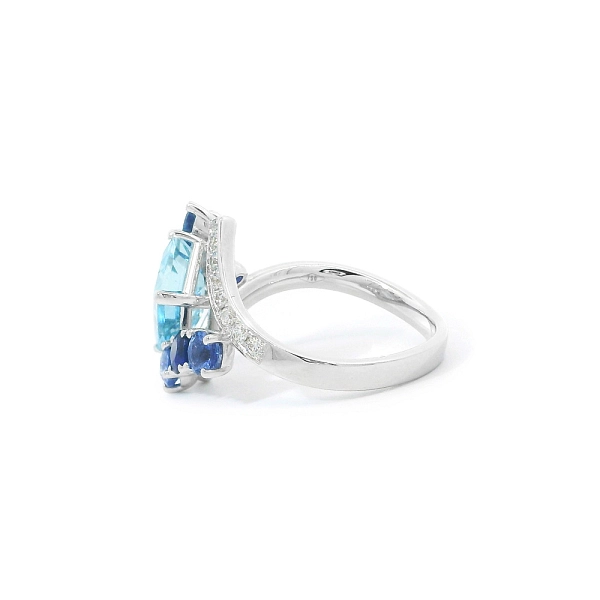 Exklusiver Ring mit Aquamarin, Saphir Glitzer und Diamanten