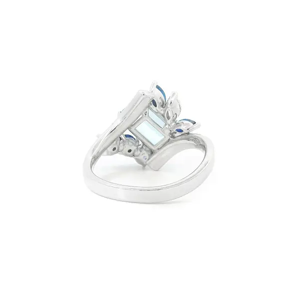 Exklusiver Ring mit Aquamarin, Saphir Glitzer und Diamanten
