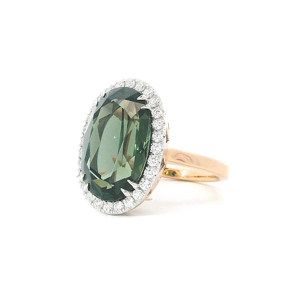 Luxuriöser Ring mit grünem Turmalin und Diamanten