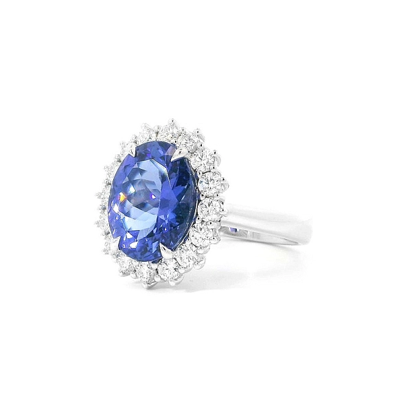 Exklusiver Ring aus Weißgold mit Tansanit und funkelndem Diamant