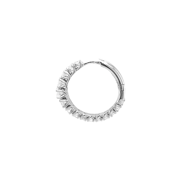 Runde Goldohrringe mit Diamanten