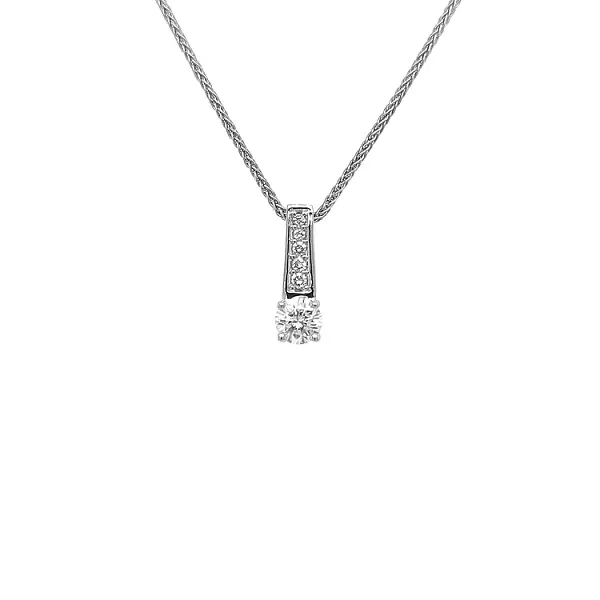 Gold-Anhänger mit Diamanten