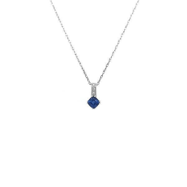 Goldanhänger mit Saphiren und Diamanten