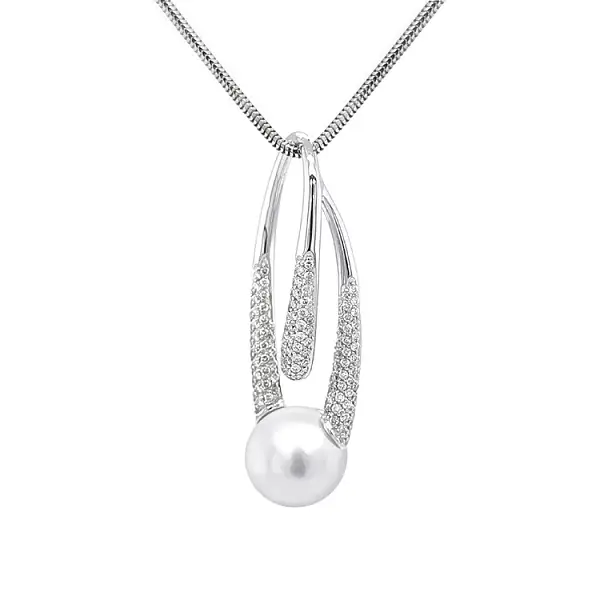 Gold-Anhänger mit Naturperle und Diamanten