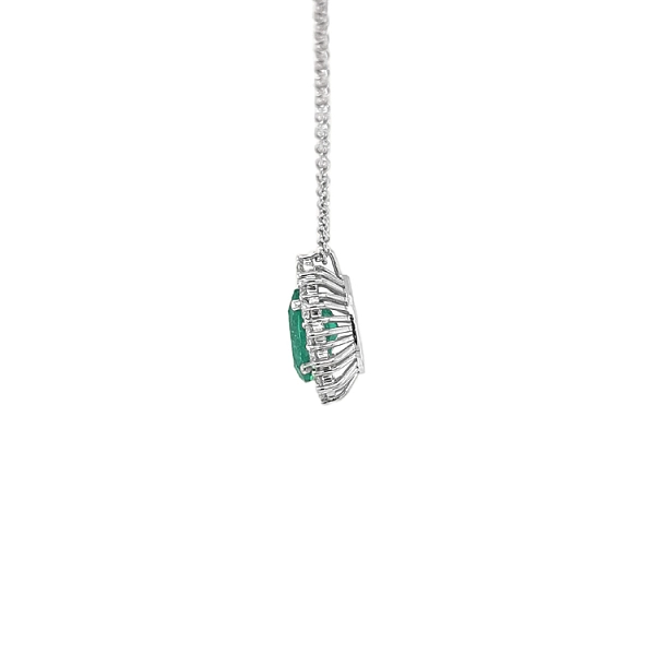 Gold-Anhänger mit Smaragd und Diamanten