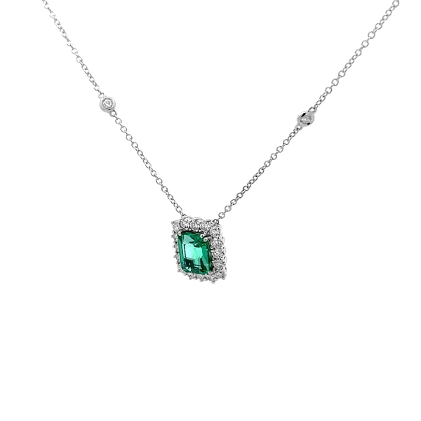 Gold-Anhänger mit Smaragd und Diamanten