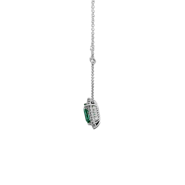 Gold-Anhänger mit Smaragd und Diamanten