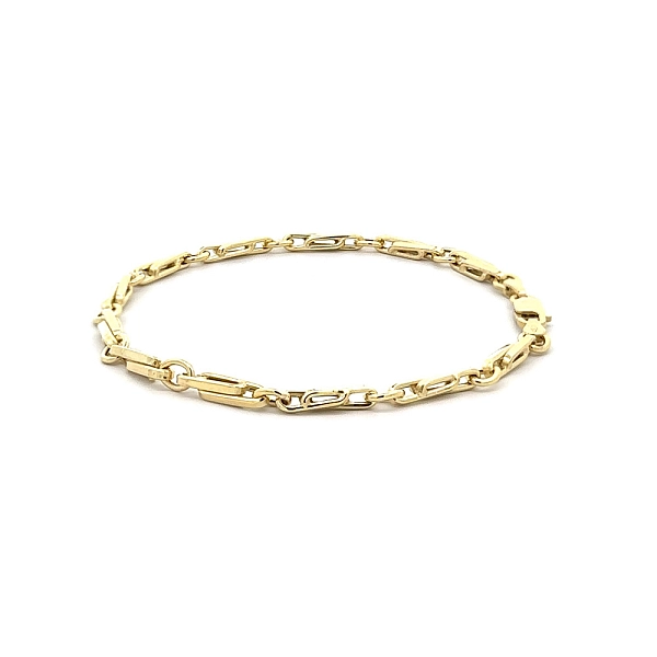 Goldarmband mit elegantem Kettendesign