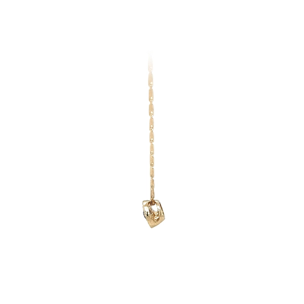 Goldene Halskette mit blauem Stein