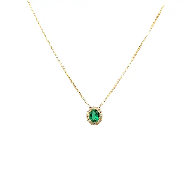 Goldene Halskette mit grünem Stein
