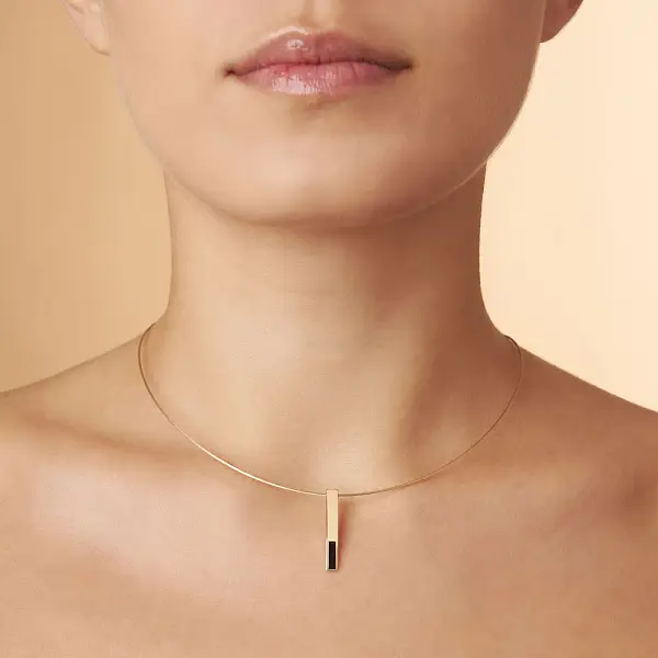 Gold-Halskette mit Emaille