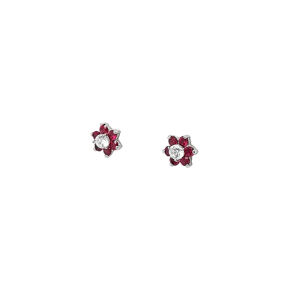 Luxuriöse florale Ohrringe mit Rubinen und klaren Edelsteinen verziert