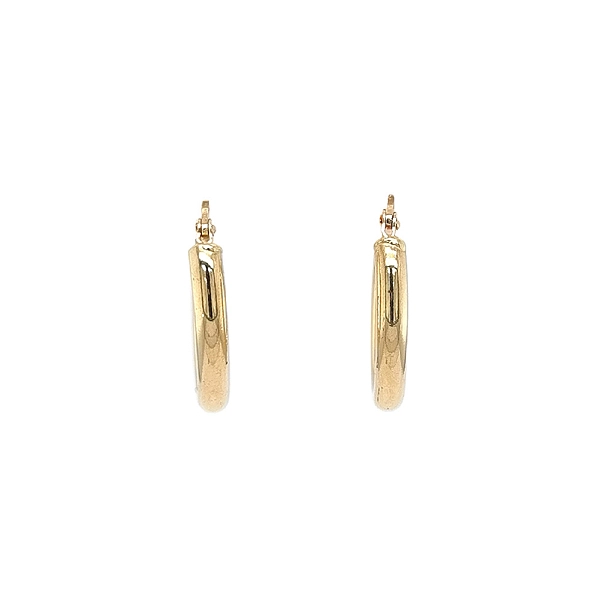 Elegante ovale Ohrringe aus Gelbgold