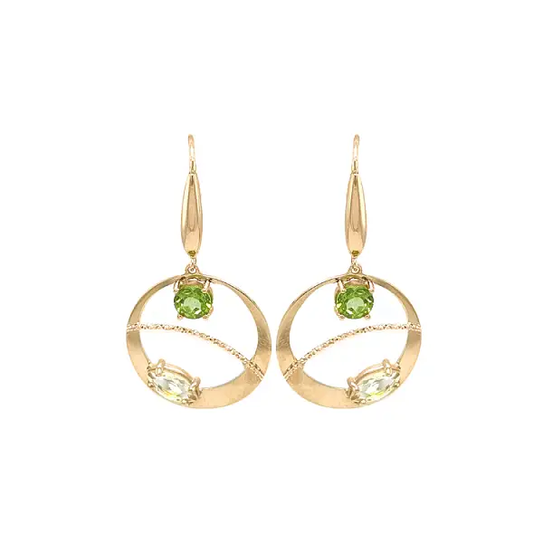 Goldfarbene Ohrringe mit Anhänger