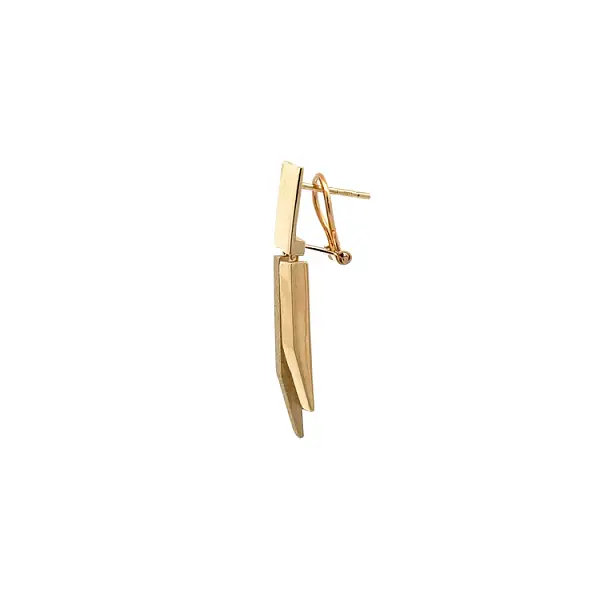 Goldfarbene Ohrringe mit Anhänger