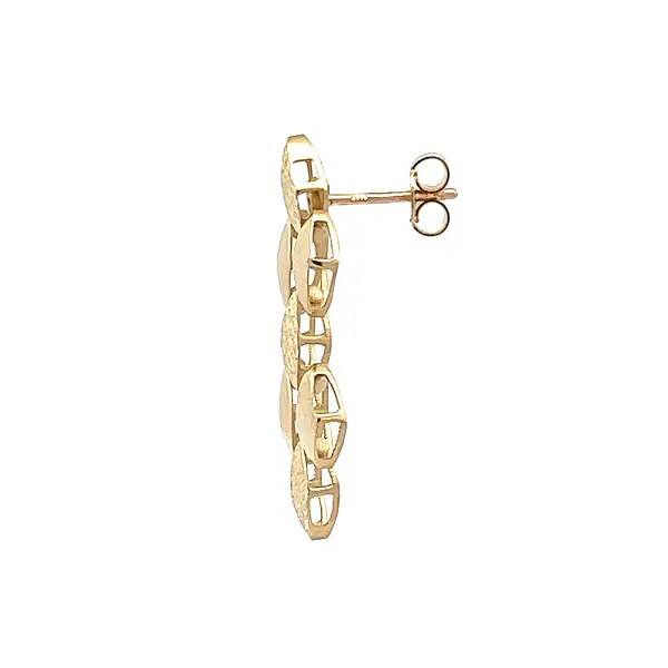 Goldfarbene Ohrringe mit Anhänger