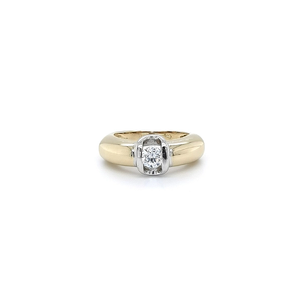 Ring mit Ziron aus kombiniertem Gold