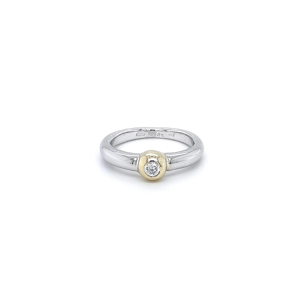 Ring mit Zirkon aus Kombinationsgold