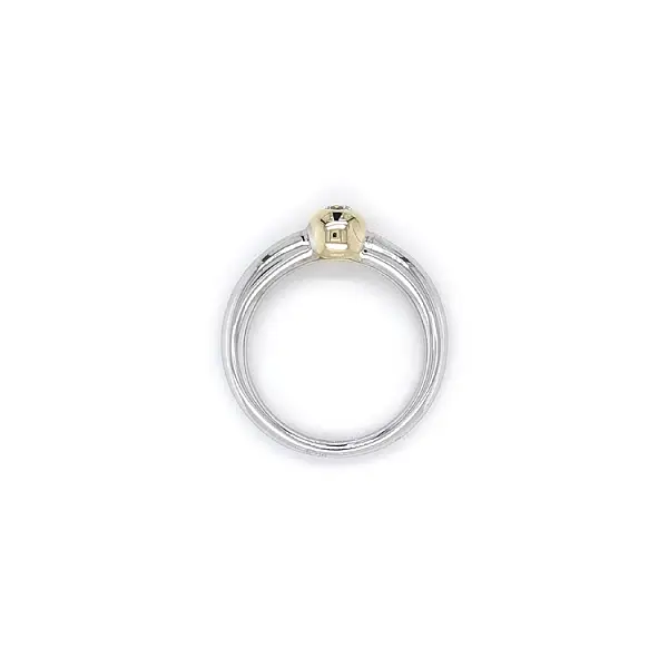 Ring mit Zirkon aus Kombinationsgold