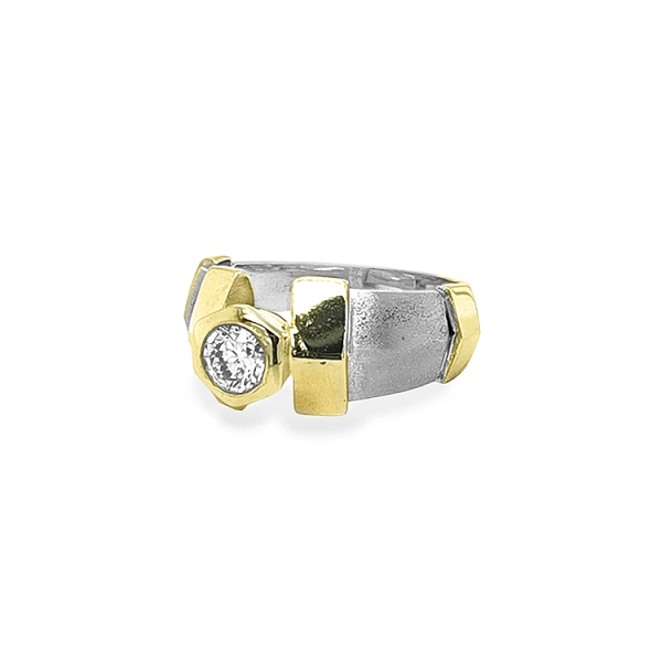 Goldring mit Zirkon