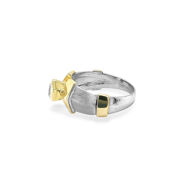 Goldring mit Zirkon
