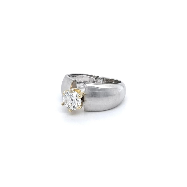 Verlobungsring mit Zirkon aus kombiniertem Gold