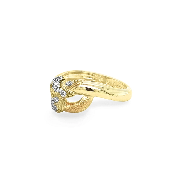 Goldring mit Zirkonen