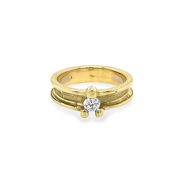 Goldring mit Zirkon