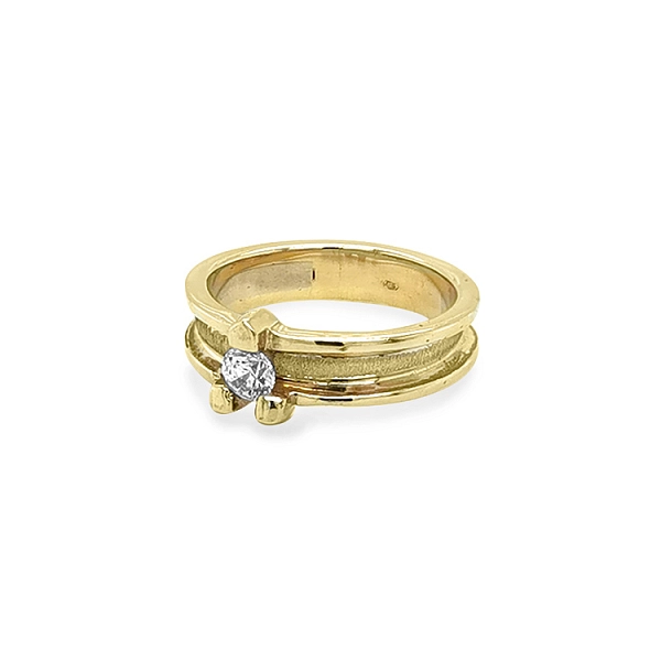 Goldring mit Zirkon