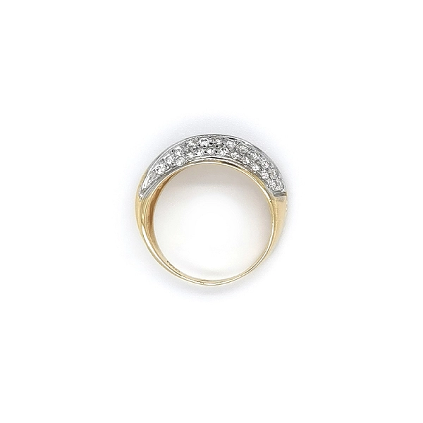 Ring mit Zirkonias in Gold-Kombination