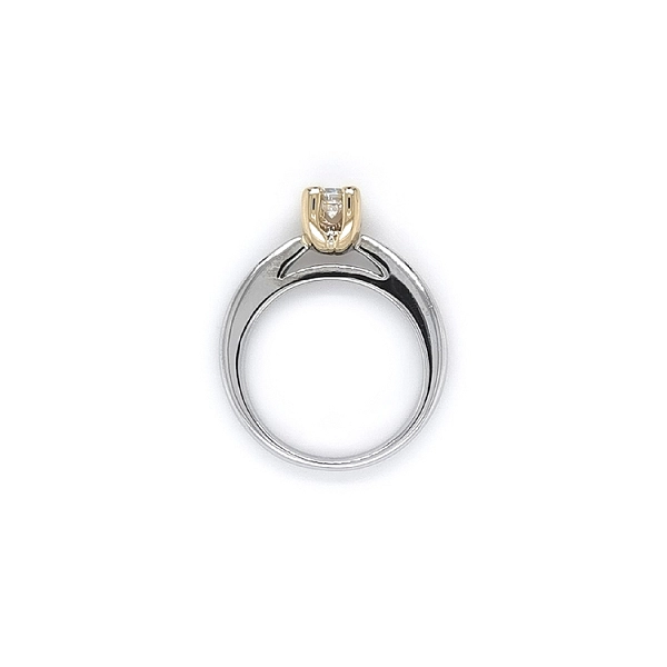 Verlobungsring mit Zirkon aus kombiniertem Gold