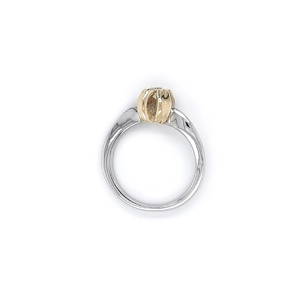 Ring mit Zirkon aus Kombinationsgold