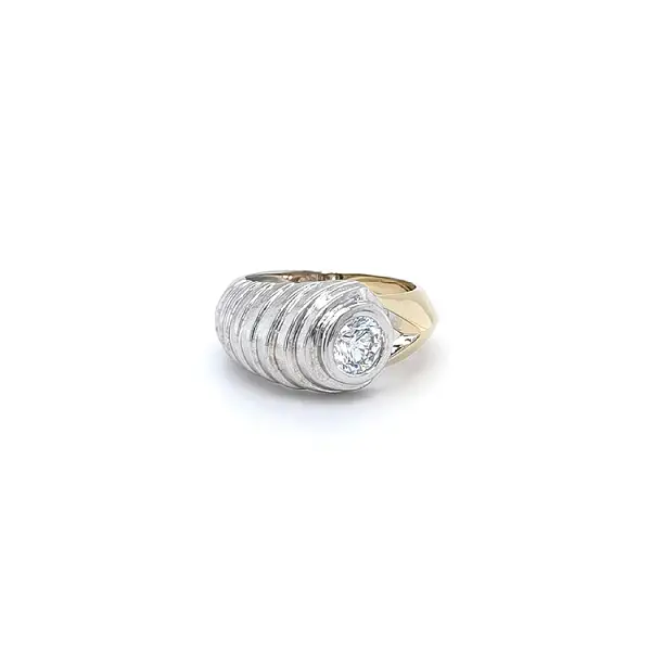 Ring mit Zirkon aus Kombinationsgold