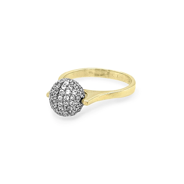 Goldring mit Zirkonen