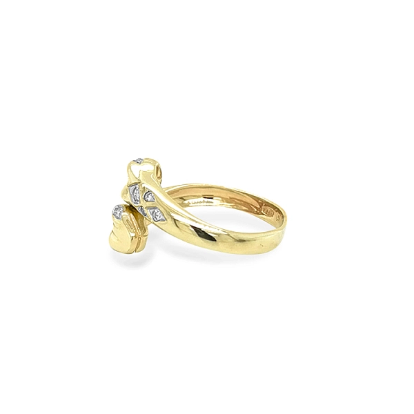 Goldring mit Zirkonen