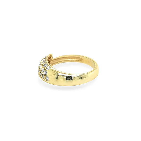 Goldring mit Zirkonen