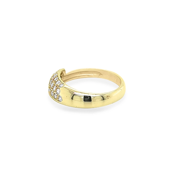Goldring mit Zirkonen